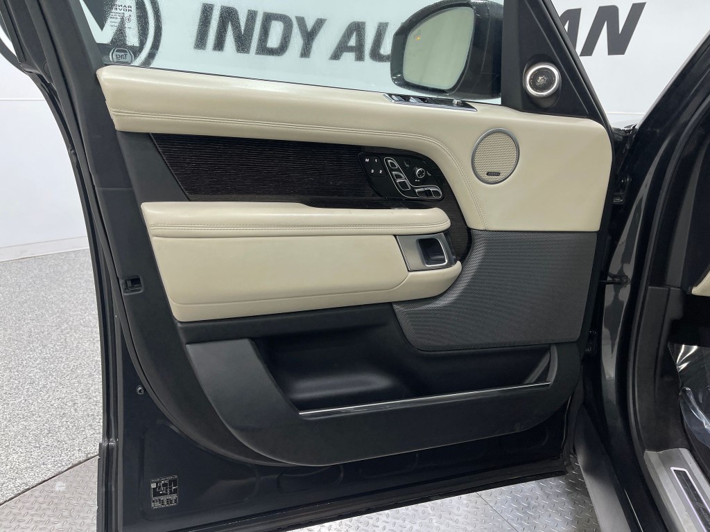 2019 Land Rover Range Rover Image 15