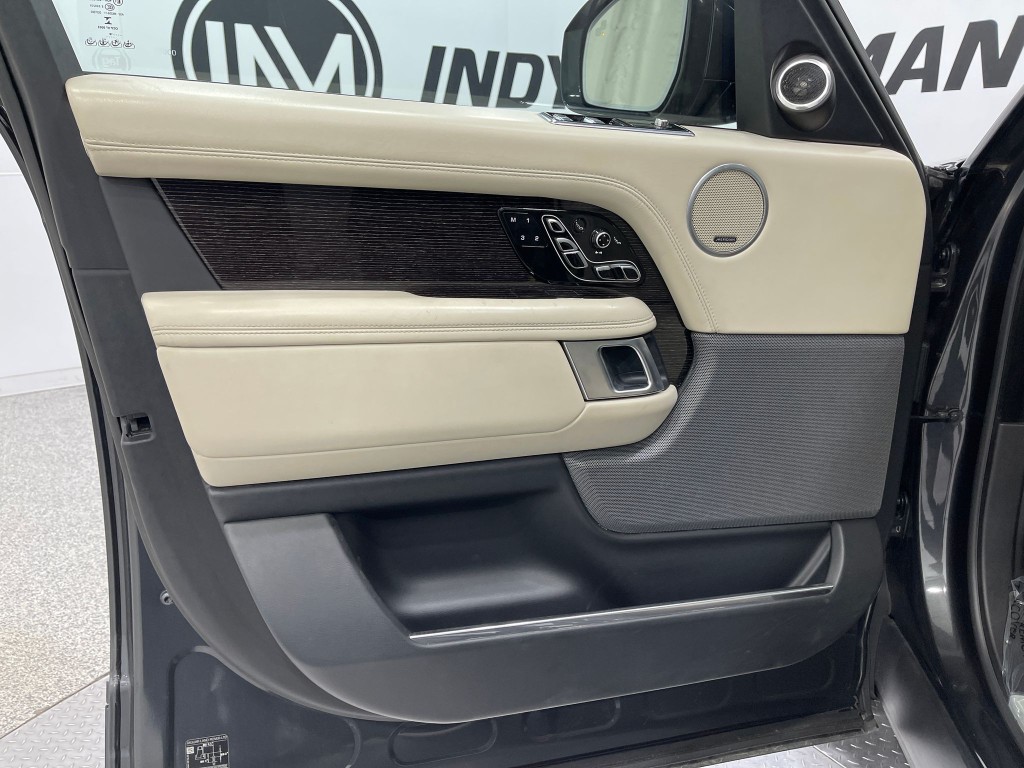 2019 Land Rover Range Rover Image 15