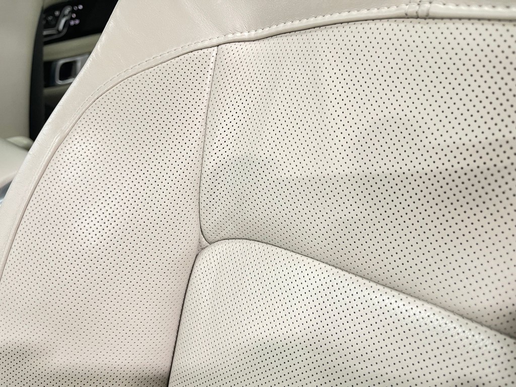 2019 Land Rover Range Rover Image 18