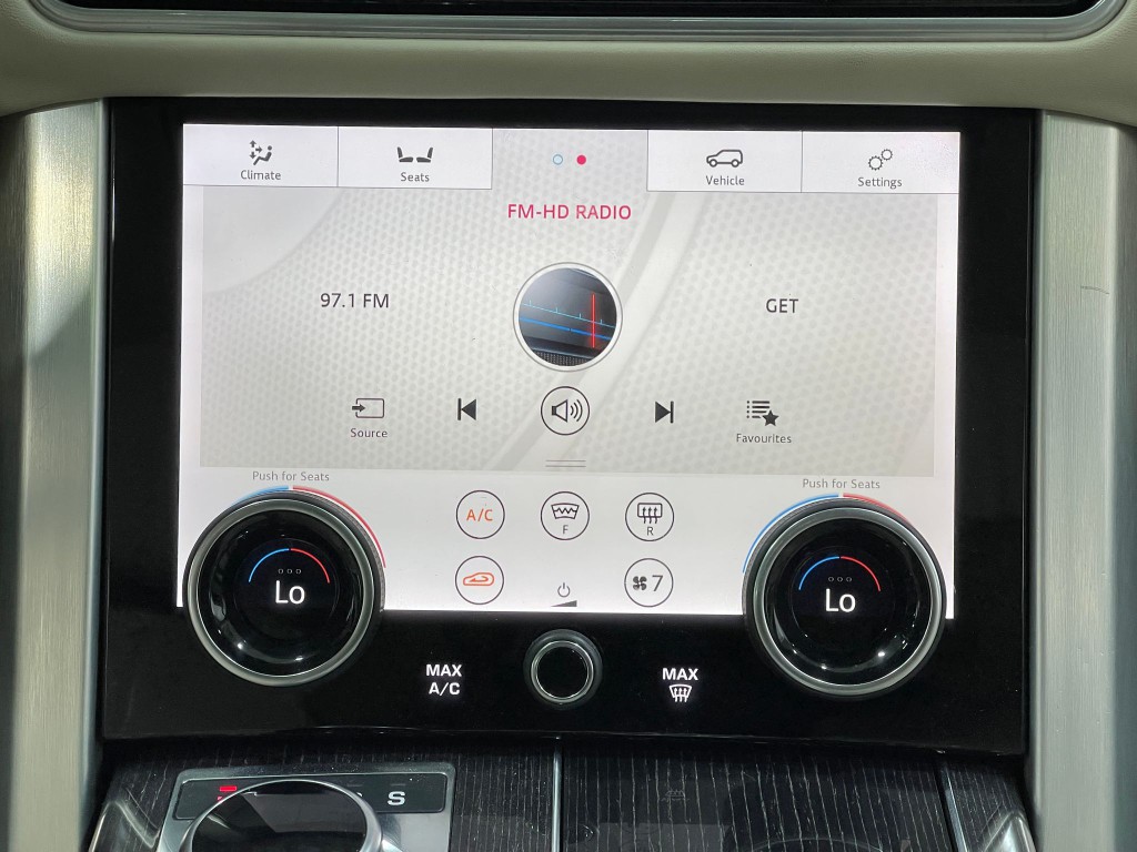 2019 Land Rover Range Rover Image 25