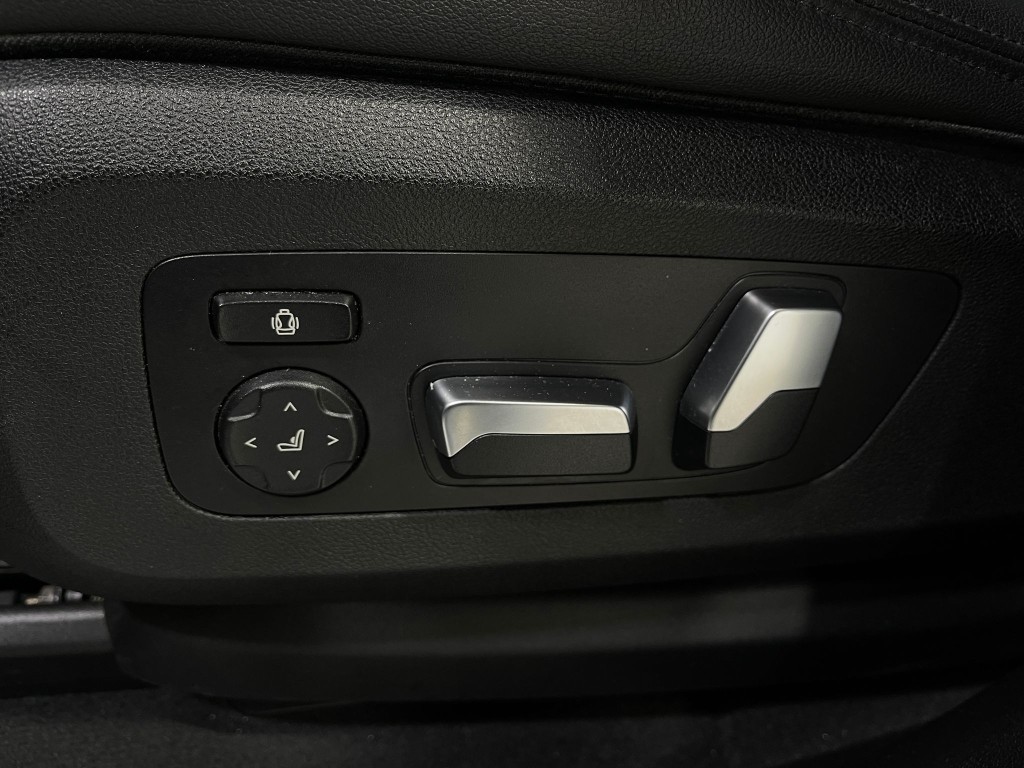 2019 BMW X5 Image 17