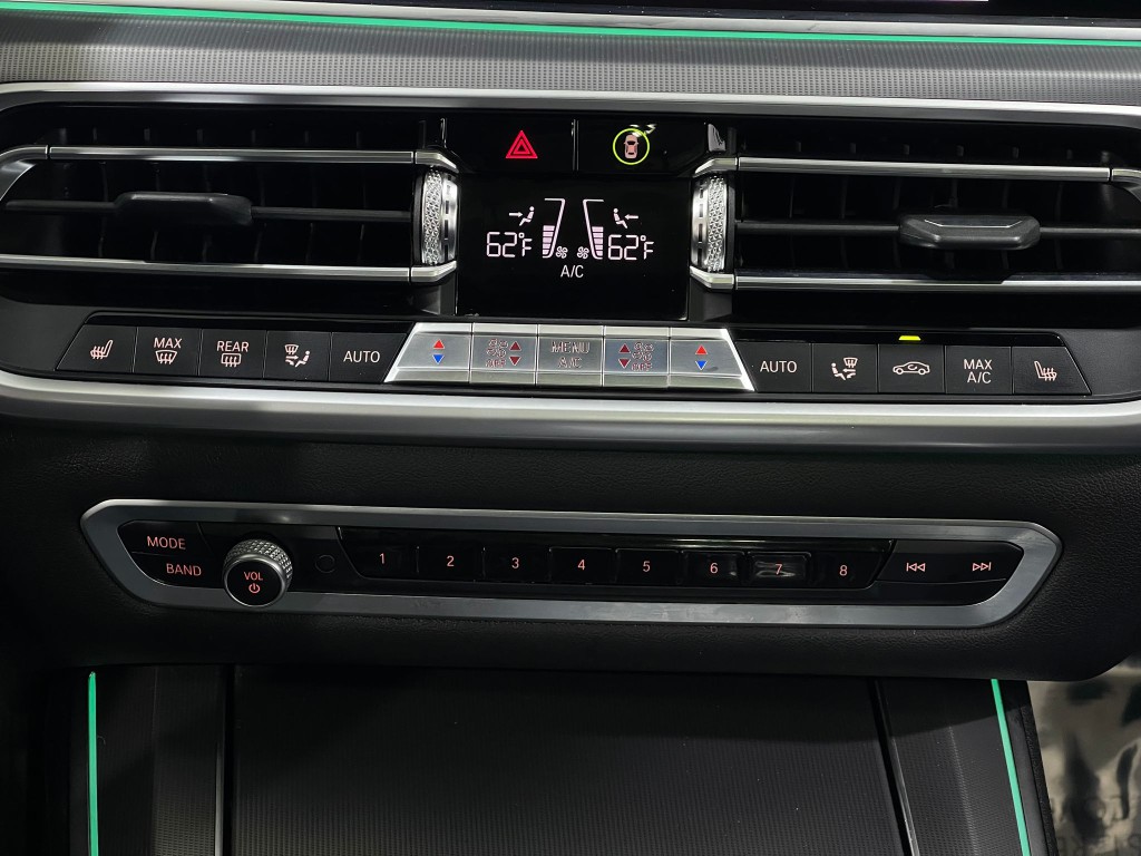 2019 BMW X5 Image 25
