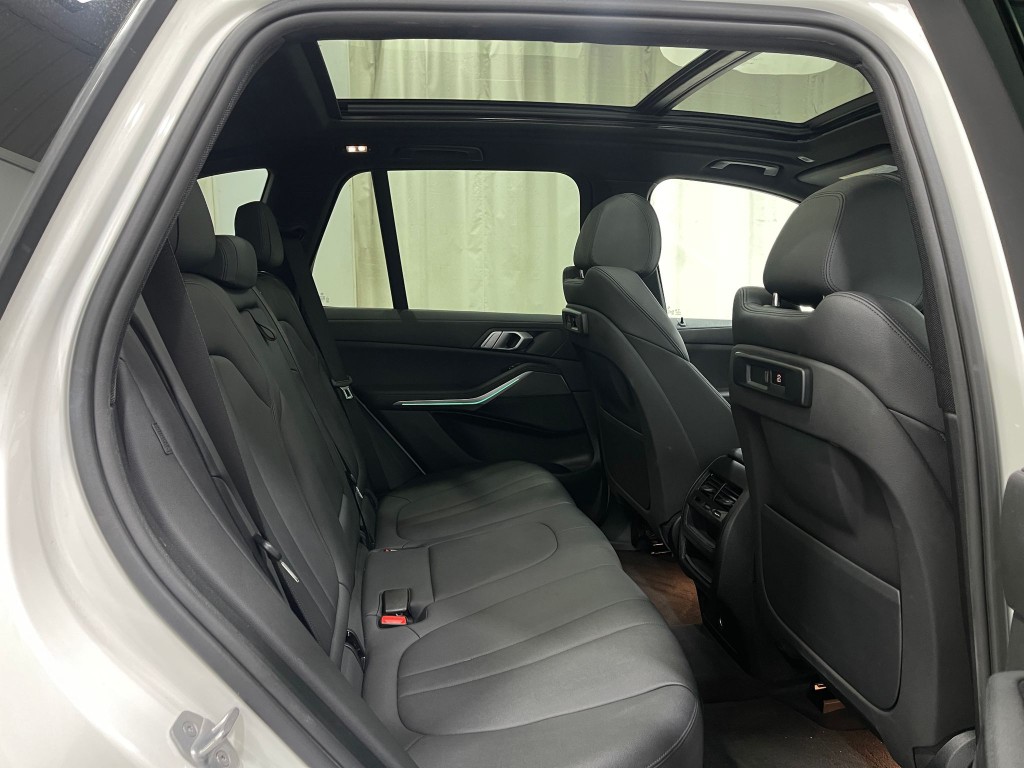 2019 BMW X5 Image 29