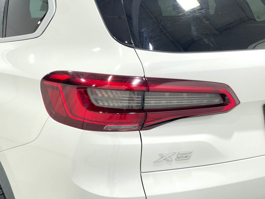 2019 BMW X5 Image 34