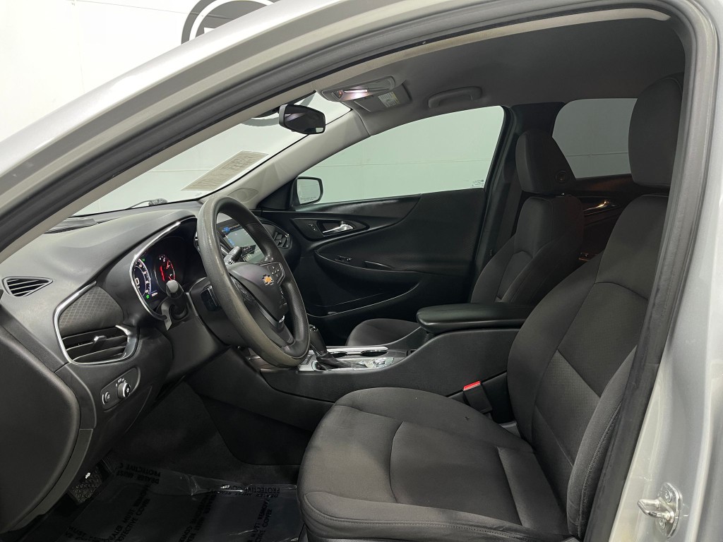 2019 Chevrolet Malibu Image 11