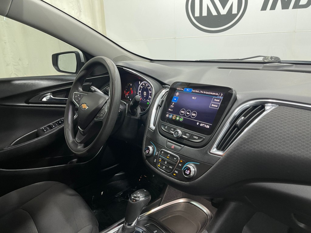 2019 Chevrolet Malibu Image 18