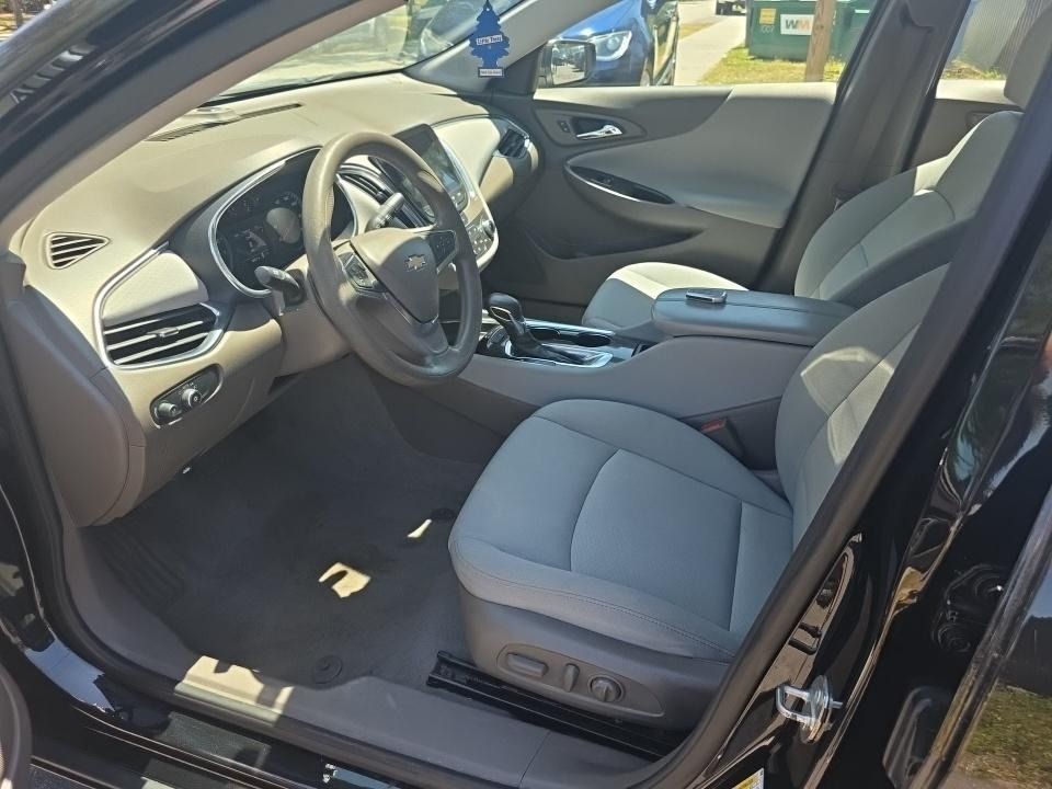 2021 Chevrolet Malibu Image 5