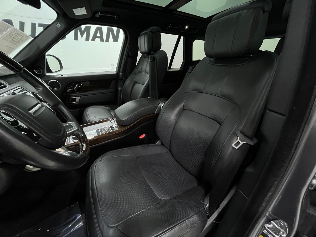 2019 Land Rover Range Rover Image 14
