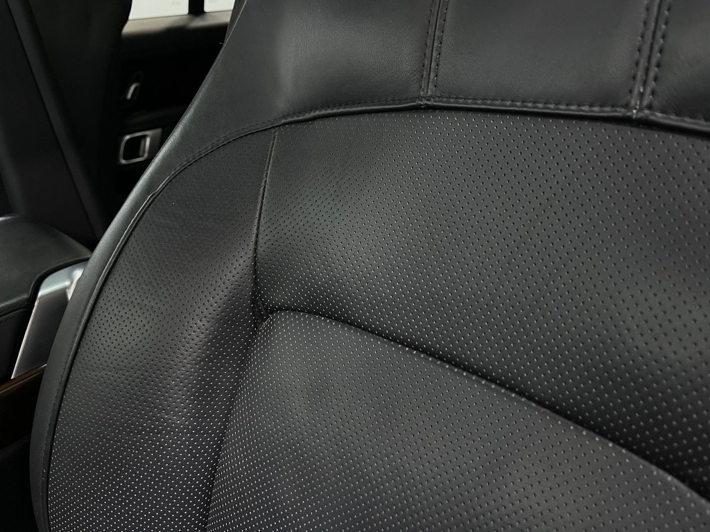 2019 Land Rover Range Rover Image 18