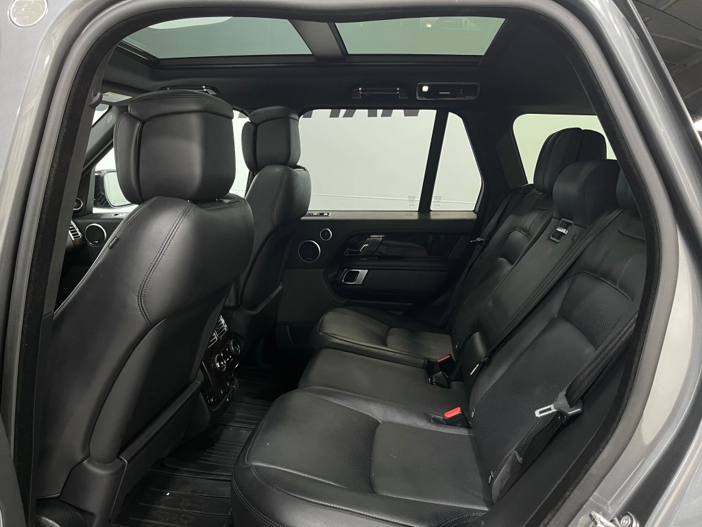 2019 Land Rover Range Rover Image 30