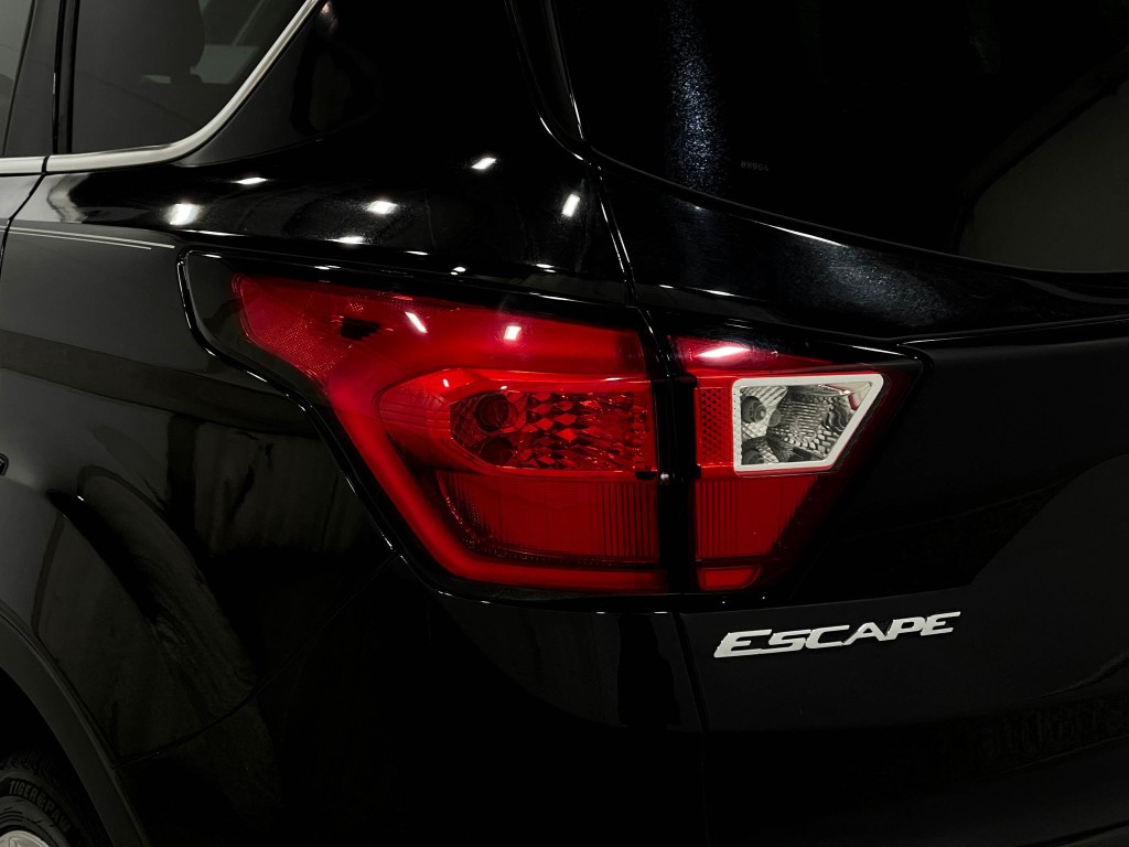 2019 Ford Escape Image 34