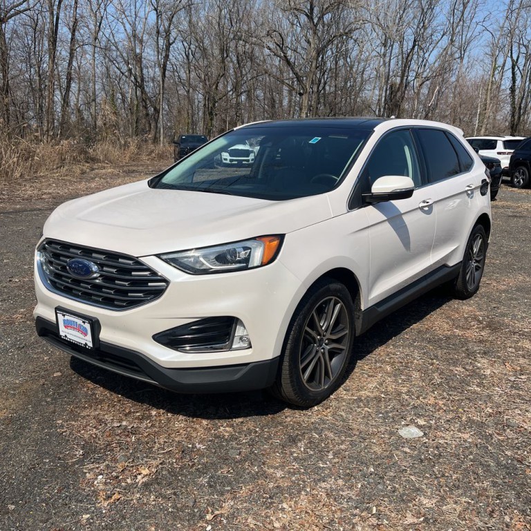 2019 Ford Edge Image 2