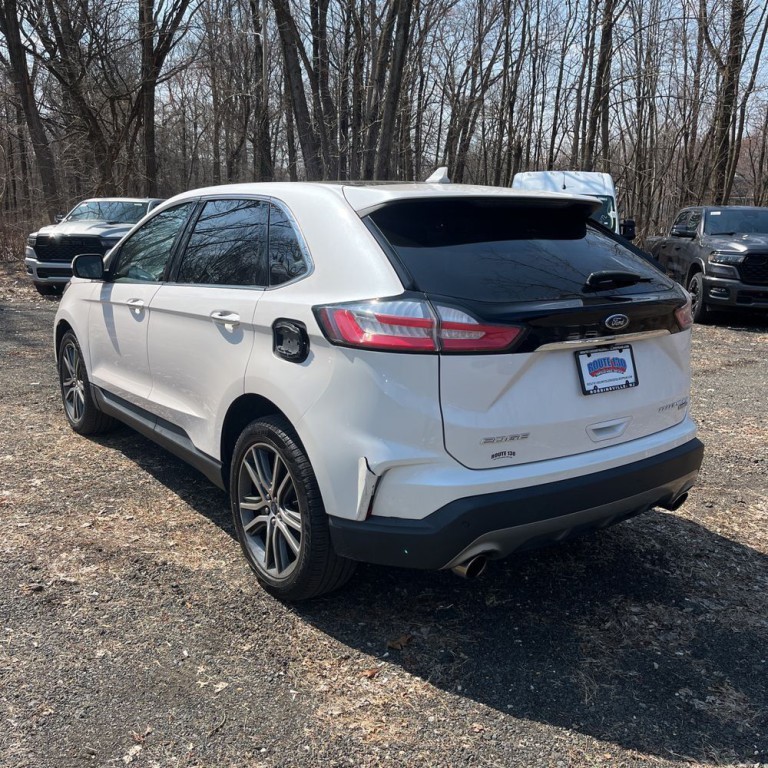 2019 Ford Edge Image 6
