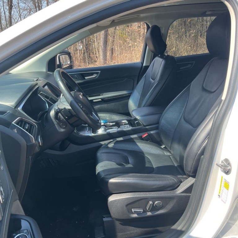 2019 Ford Edge Image 7