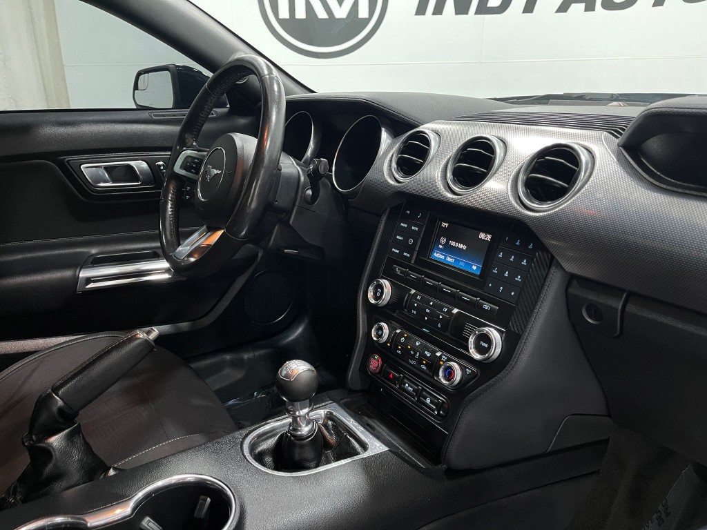 2018 Ford Mustang Image 18