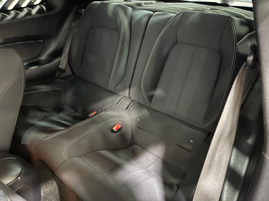 2018 Ford Mustang Image 27