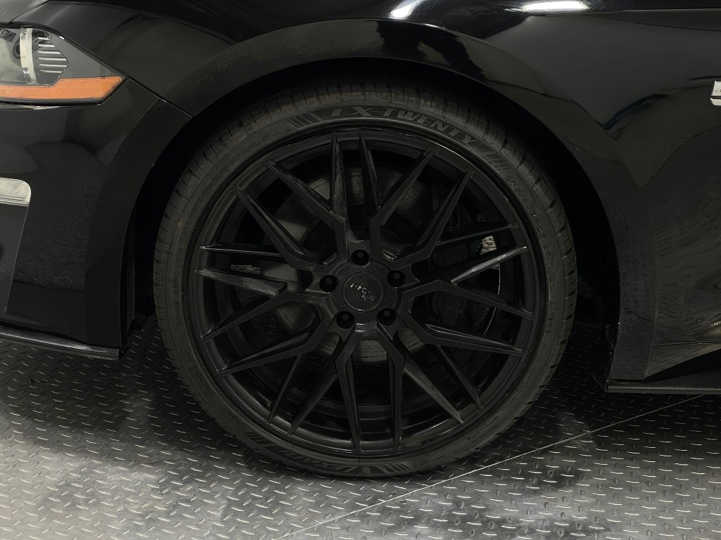 2018 Ford Mustang Image 32
