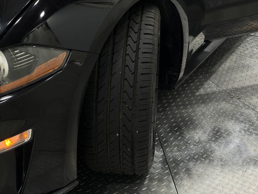 2018 Ford Mustang Image 33