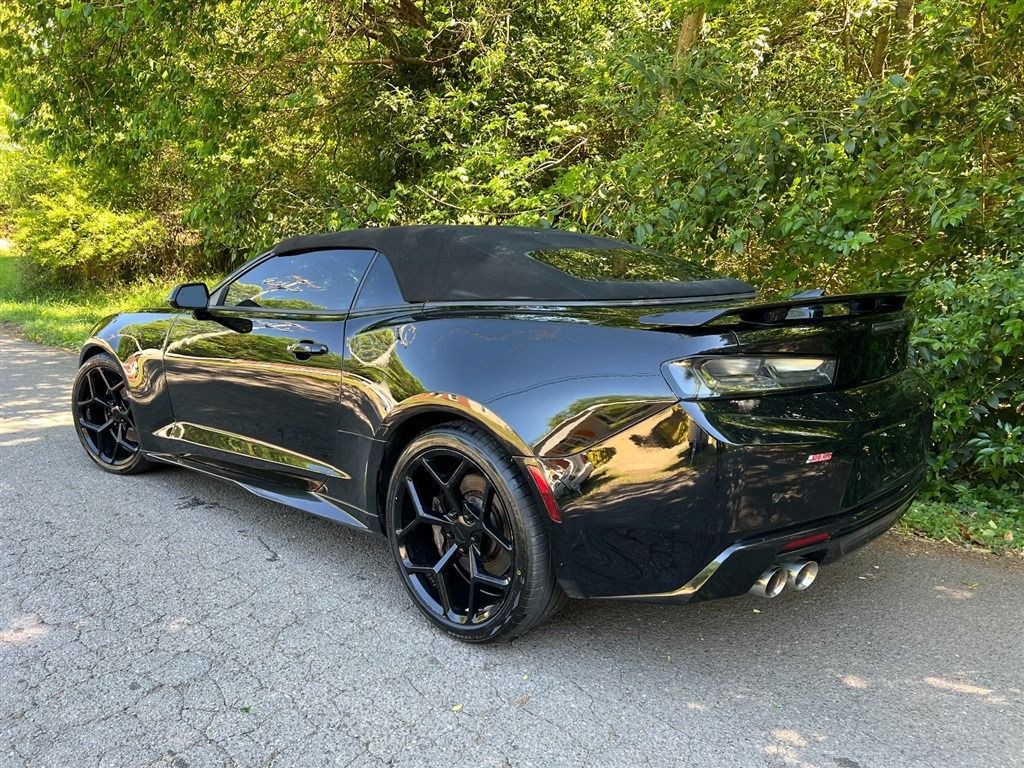 2018 Chevrolet Camaro Image 6