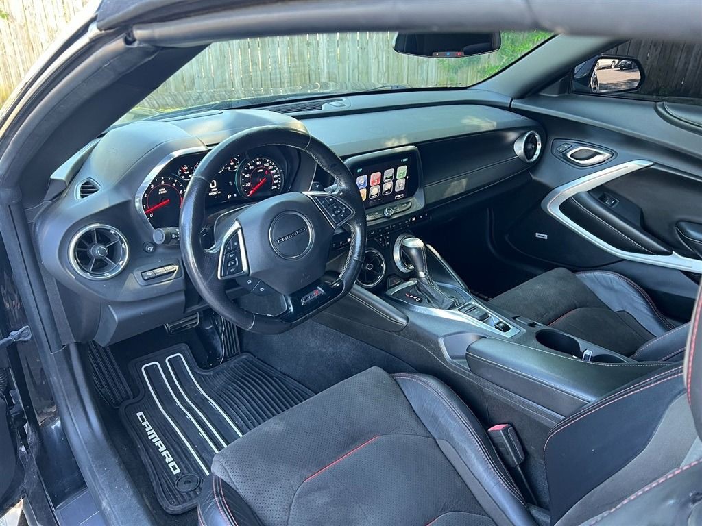 2018 Chevrolet Camaro Image 10