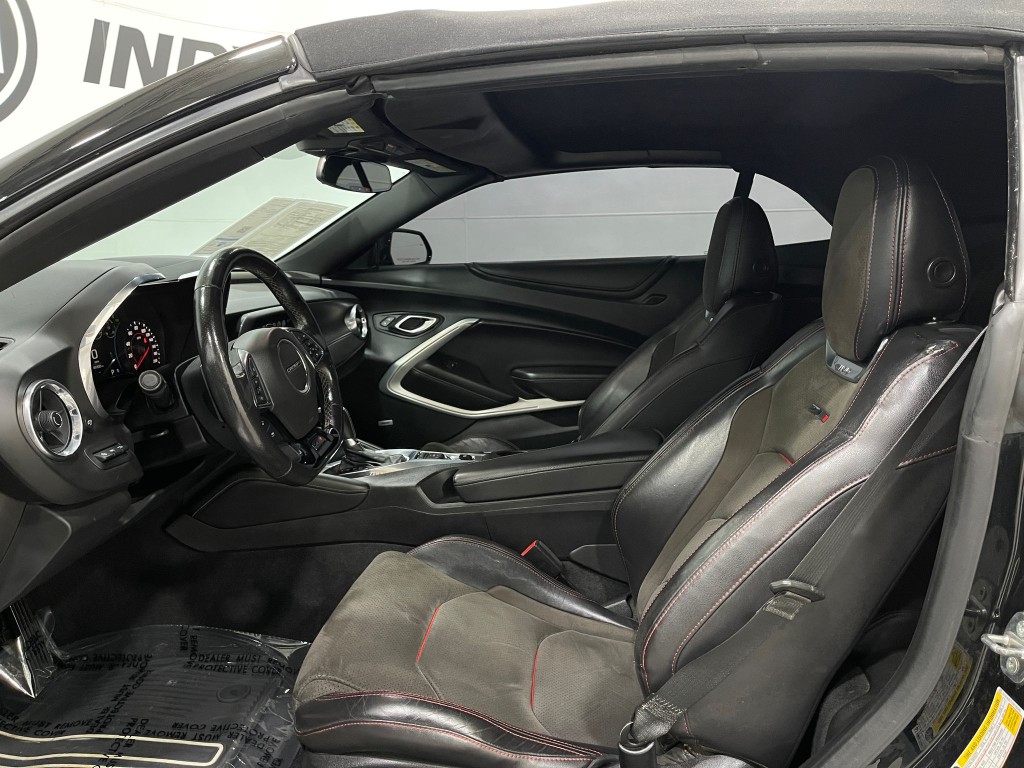 2018 Chevrolet Camaro Image 11