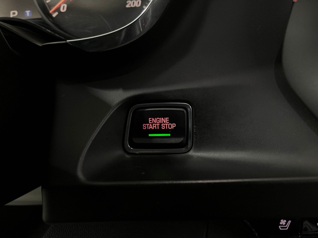 2018 Chevrolet Camaro Image 18