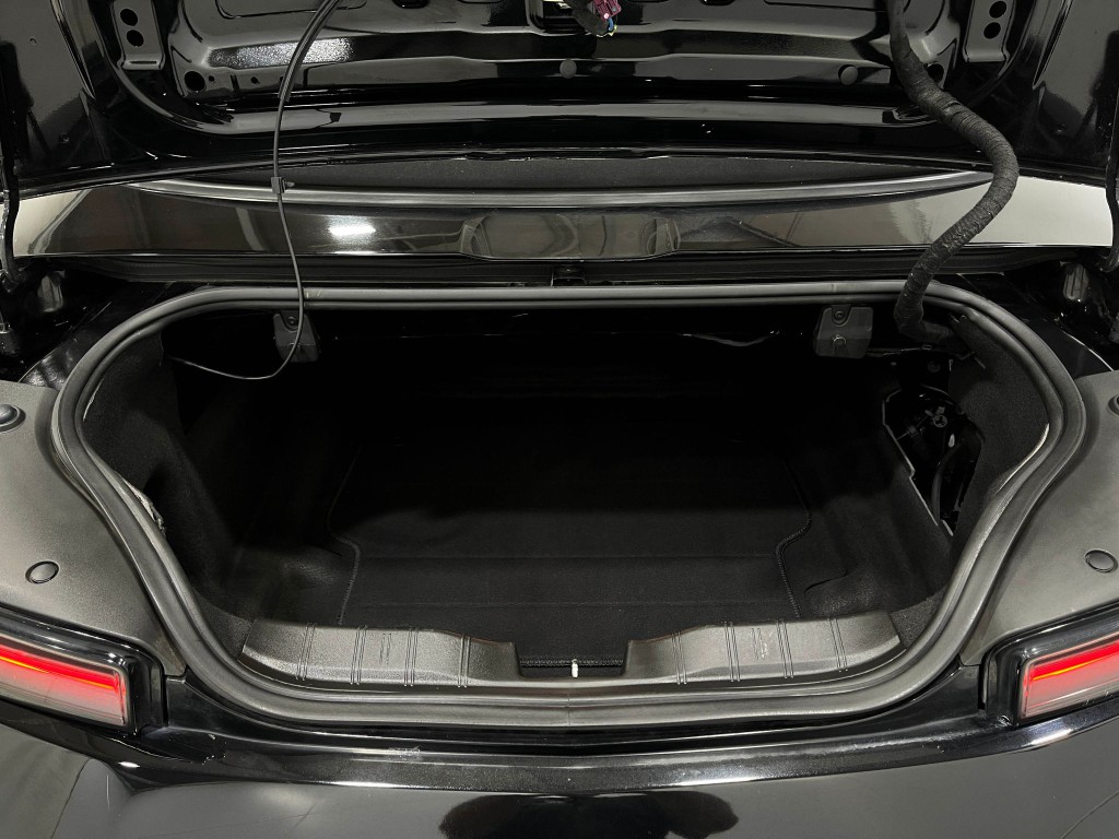 2018 Chevrolet Camaro Image 23