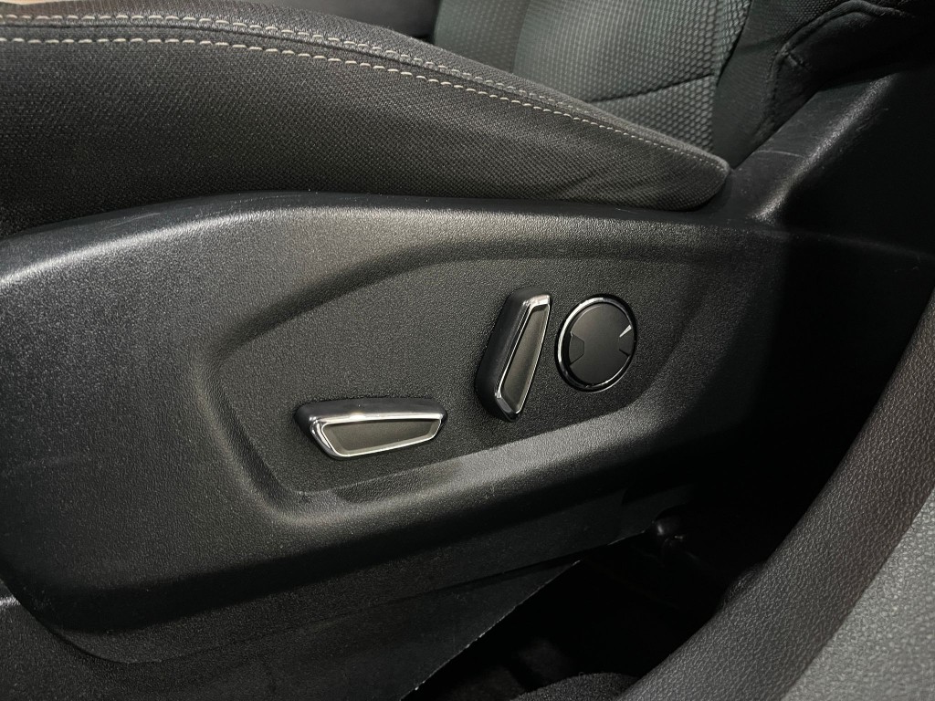 2018 Ford Explorer Image 16