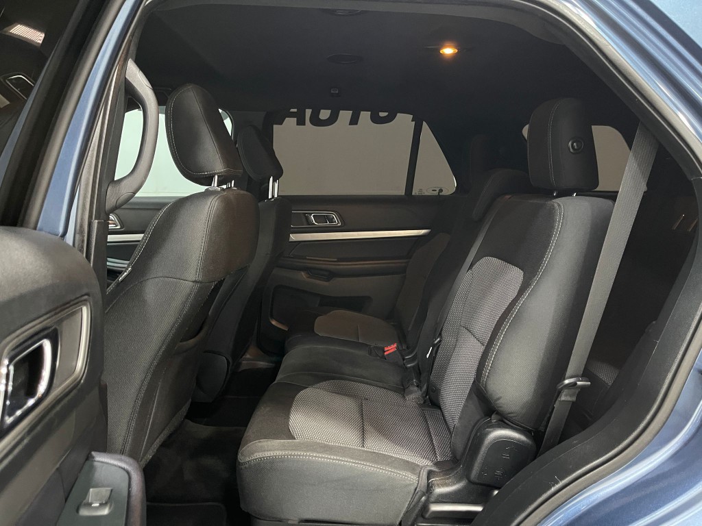 2018 Ford Explorer Image 30