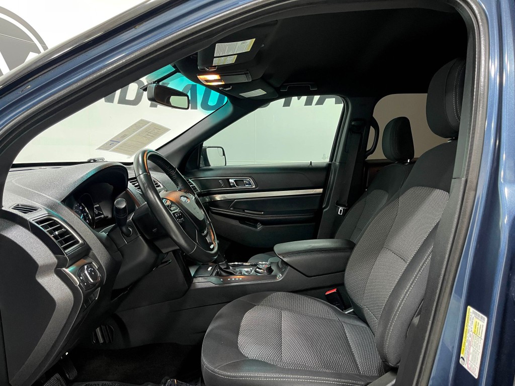 2018 Ford Explorer Image 12