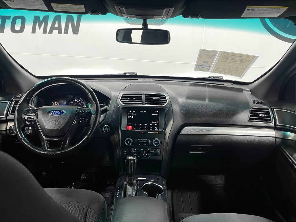 2018 Ford Explorer Image 18