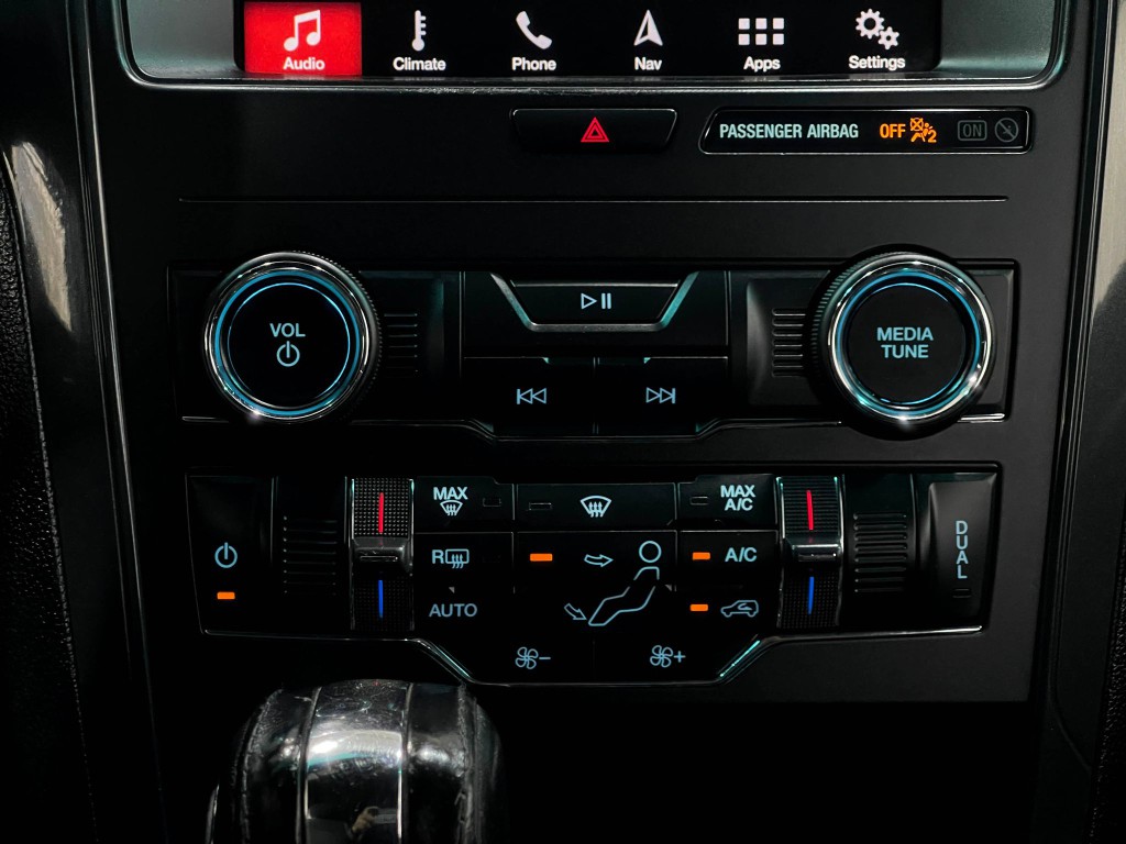 2018 Ford Explorer Image 24