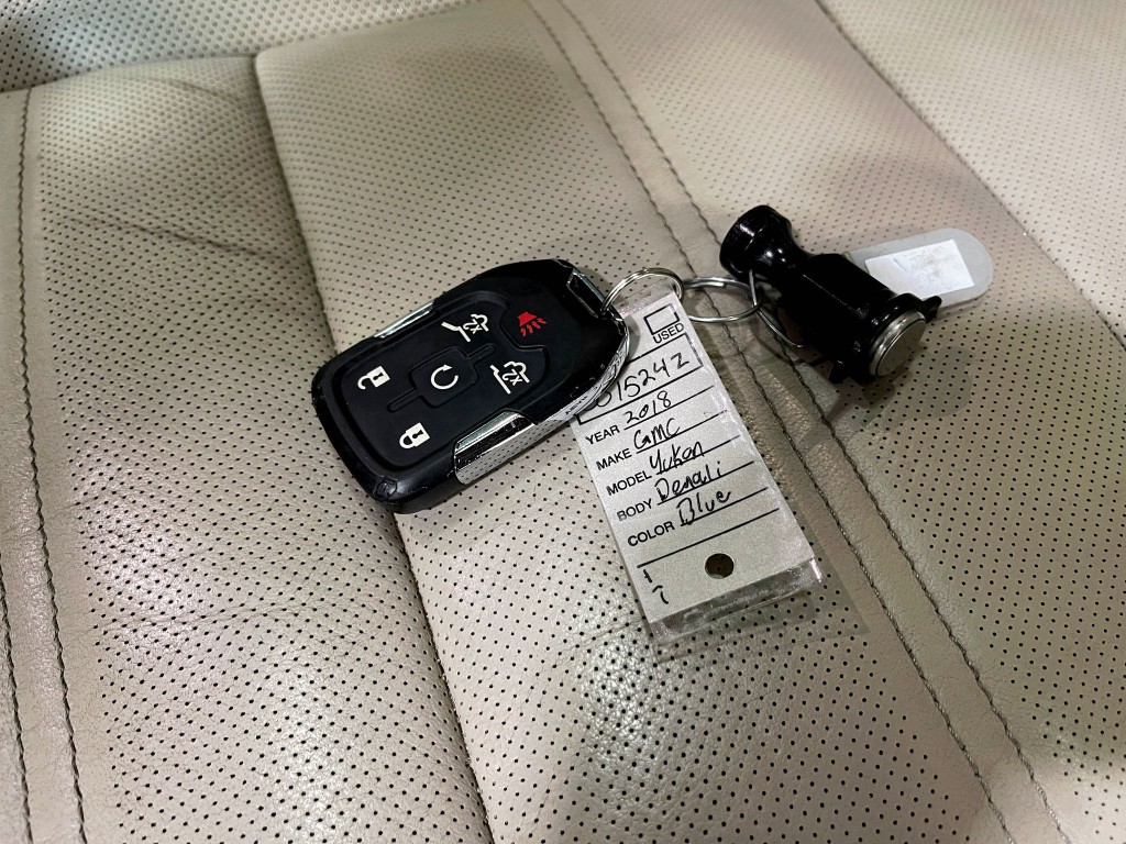 2018 GMC Yukon Image 38
