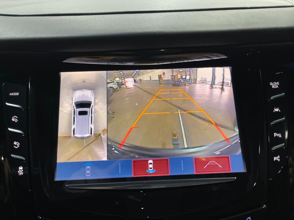 2018 Cadillac Escalade Image 11