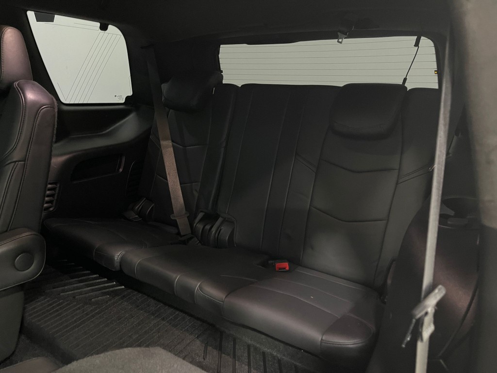 2018 Cadillac Escalade Image 32