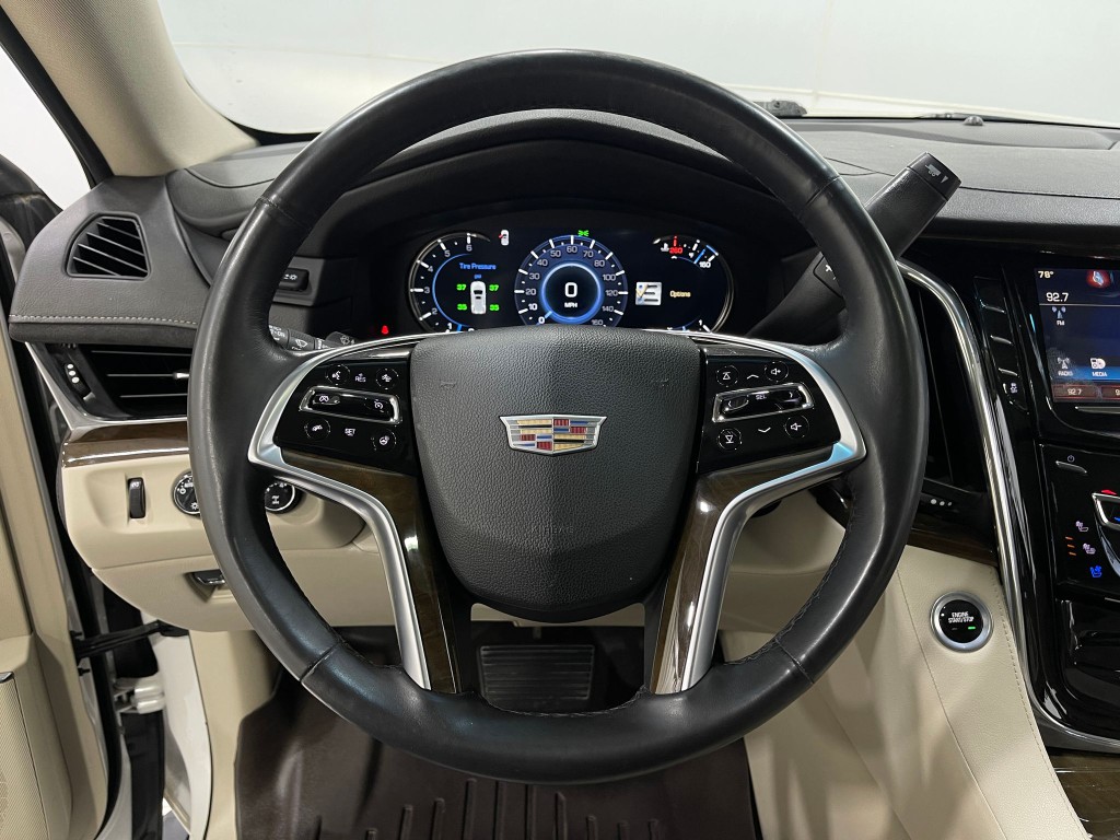 2018 Cadillac Escalade Image 22