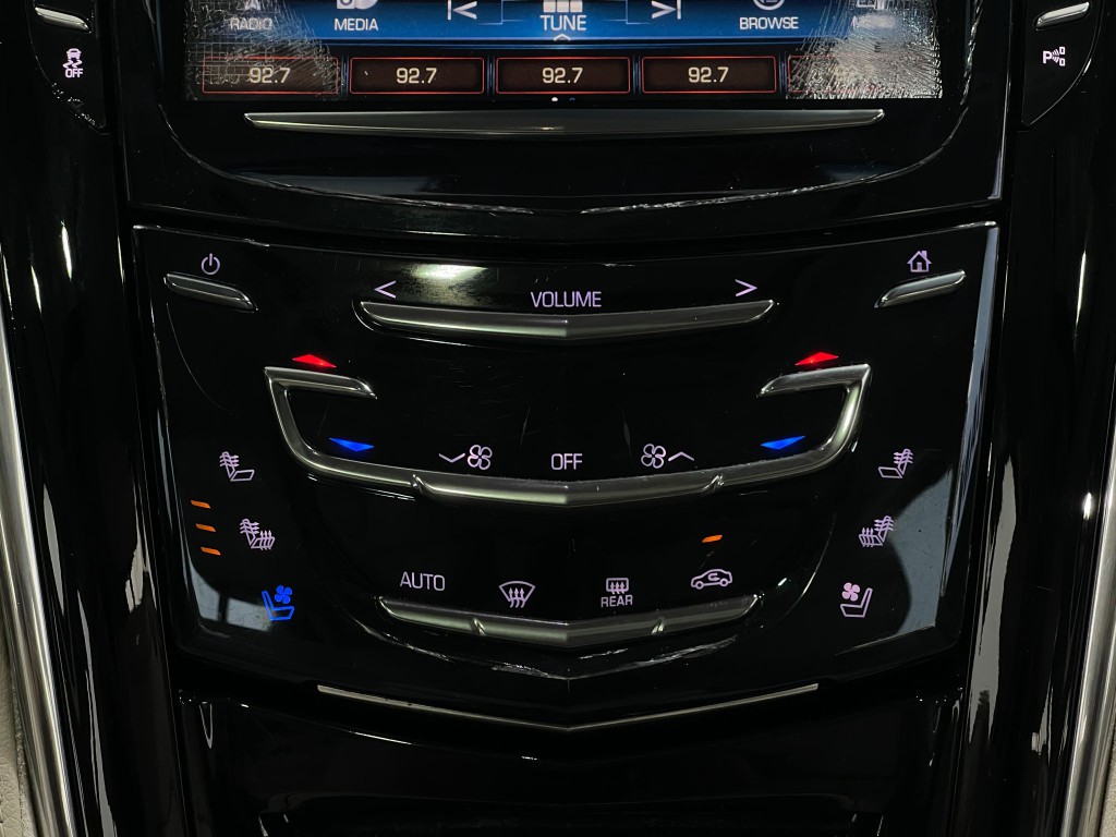 2018 Cadillac Escalade Image 25
