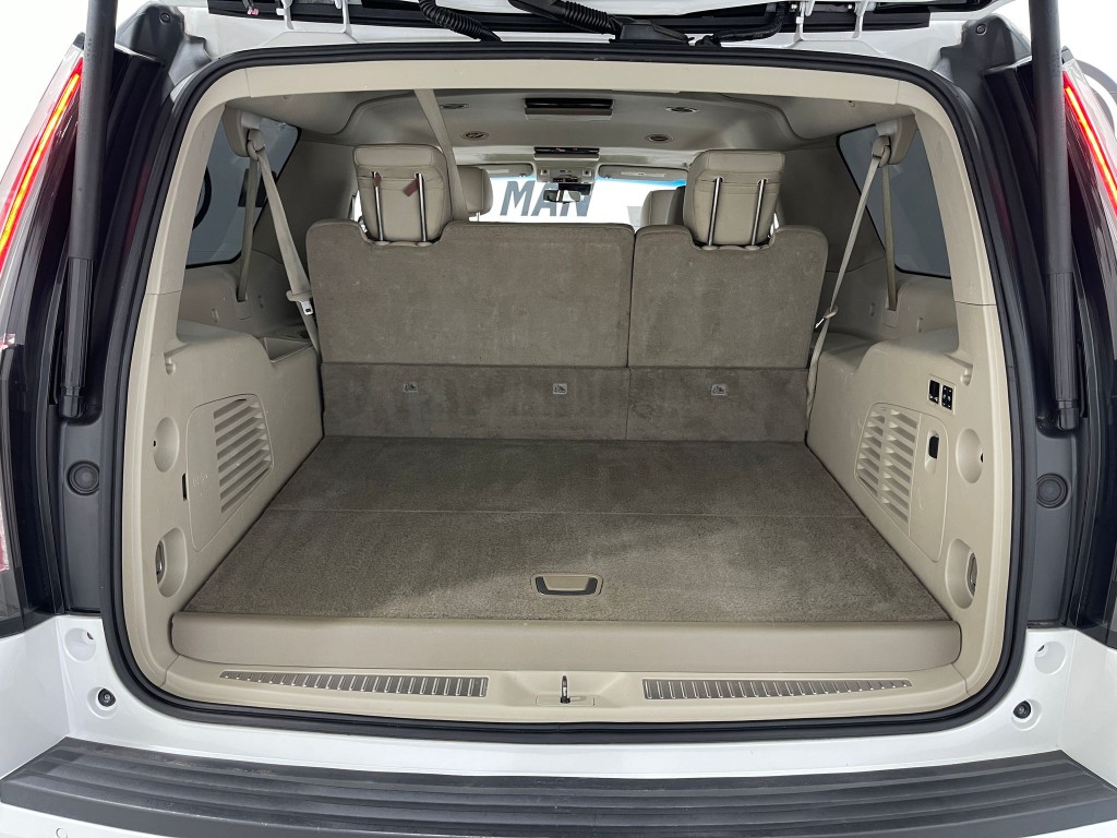 2018 Cadillac Escalade Image 26