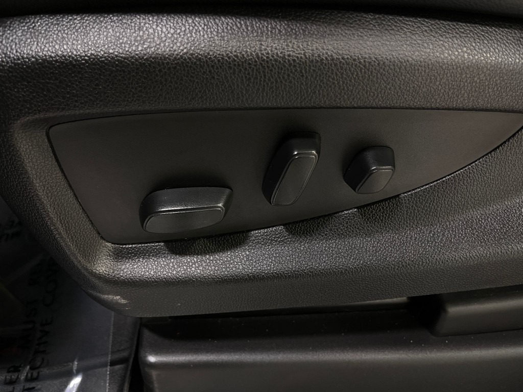 2018 Chevrolet Tahoe Image 17