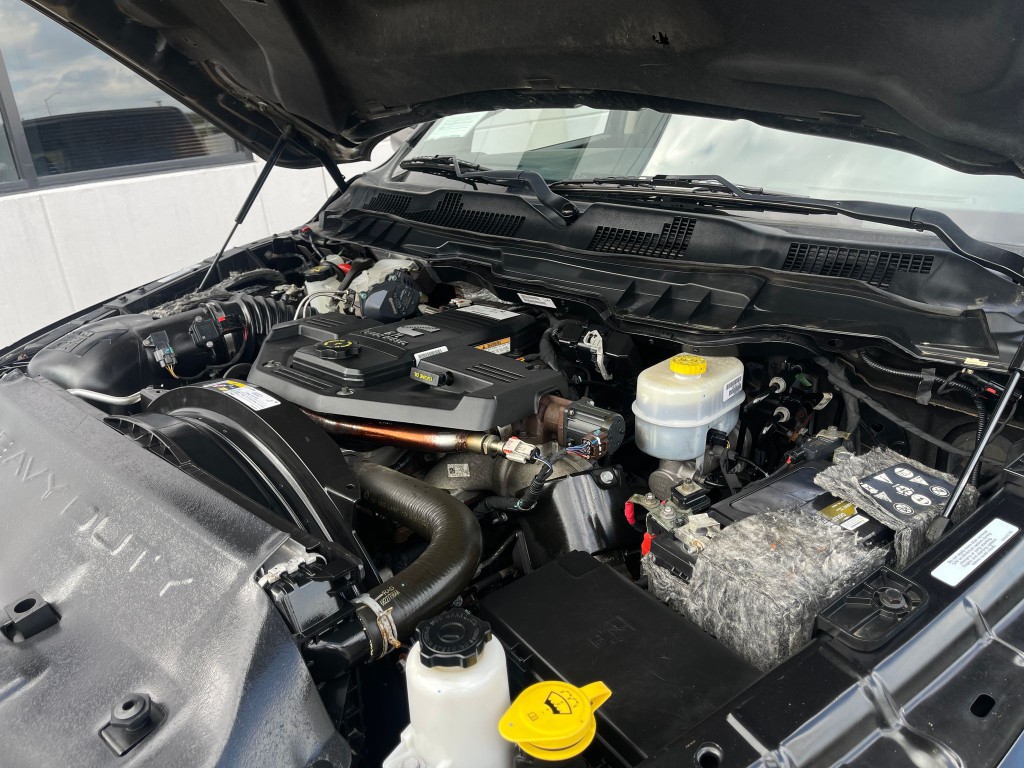 2018 RAM 3500 Image 24