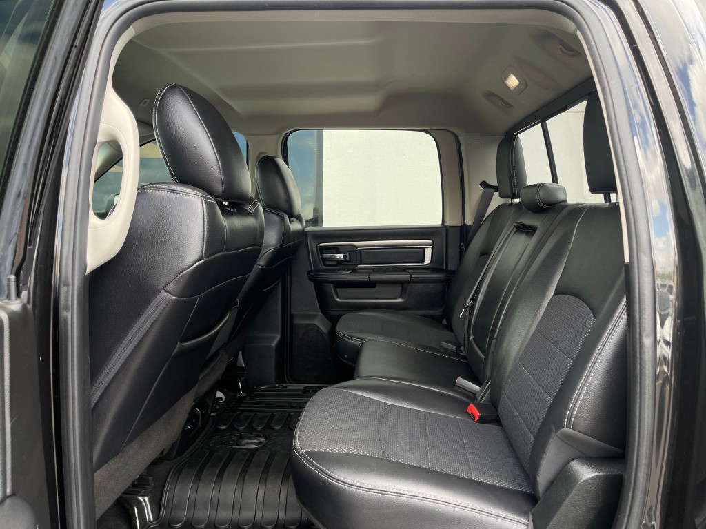 2018 RAM 3500 Image 26