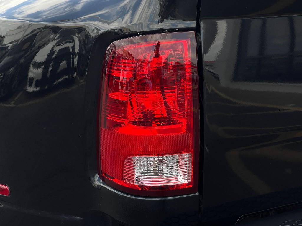 2018 RAM 3500 Image 30