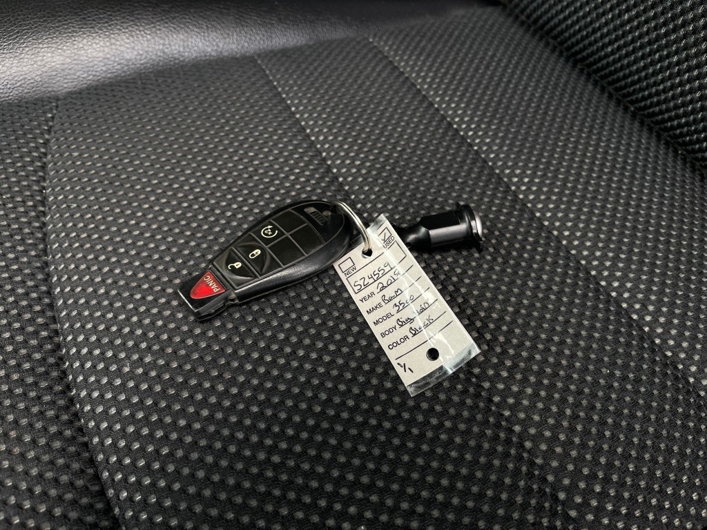 2018 RAM 3500 Image 33
