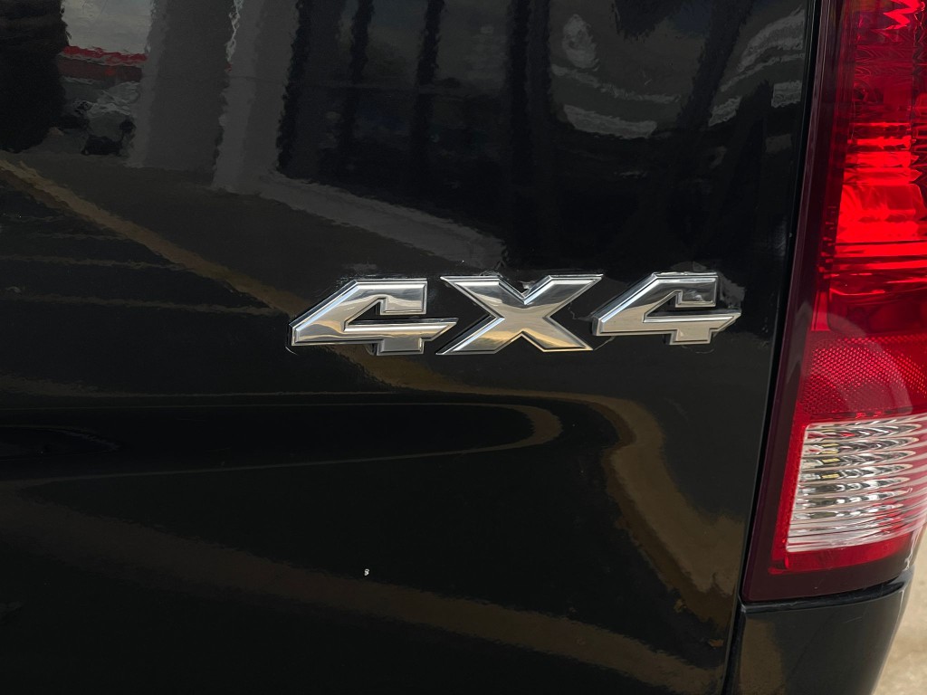 2018 RAM 3500 Image 36