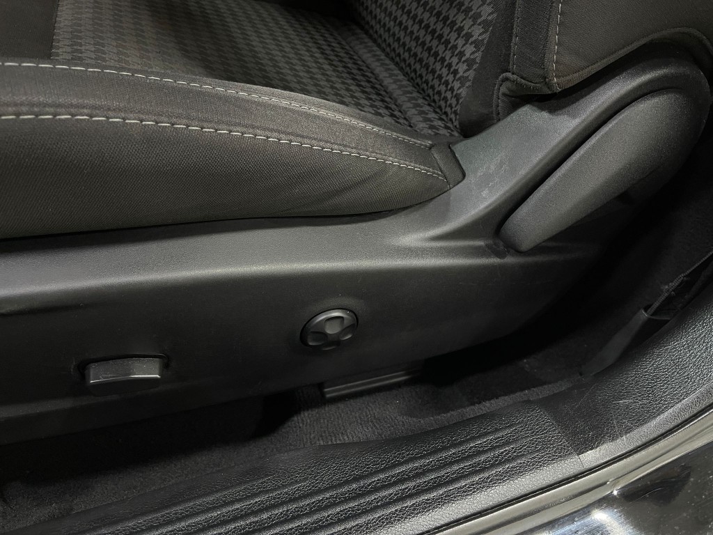 2021 Dodge Challenger Image 15