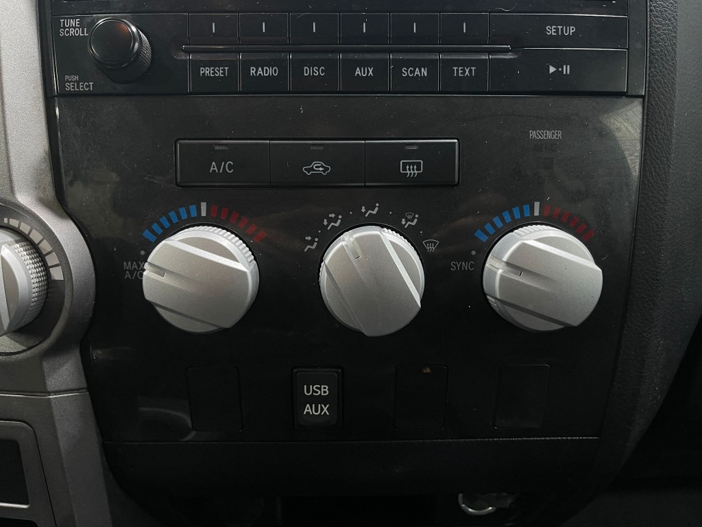2012 Toyota Tundra Image 21