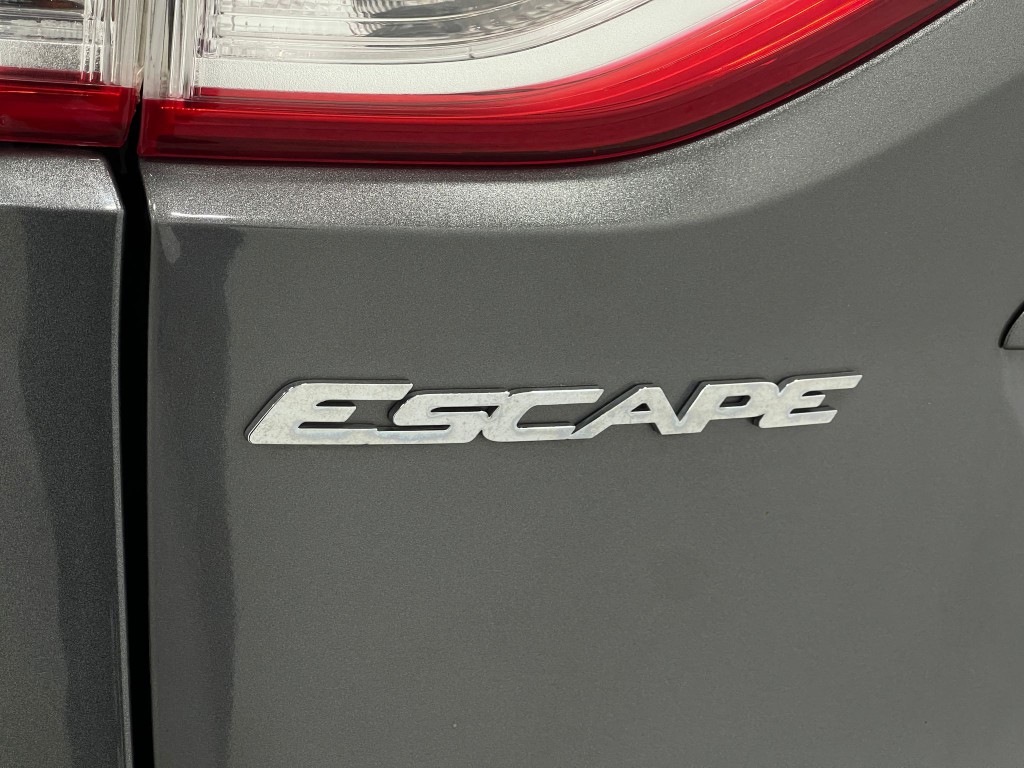 2013 Ford Escape Image 36