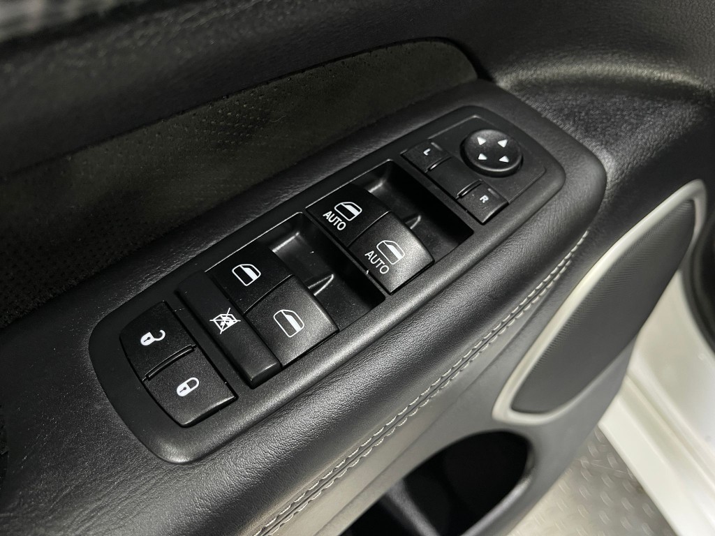 2014 Jeep Grand Cherokee Image 15