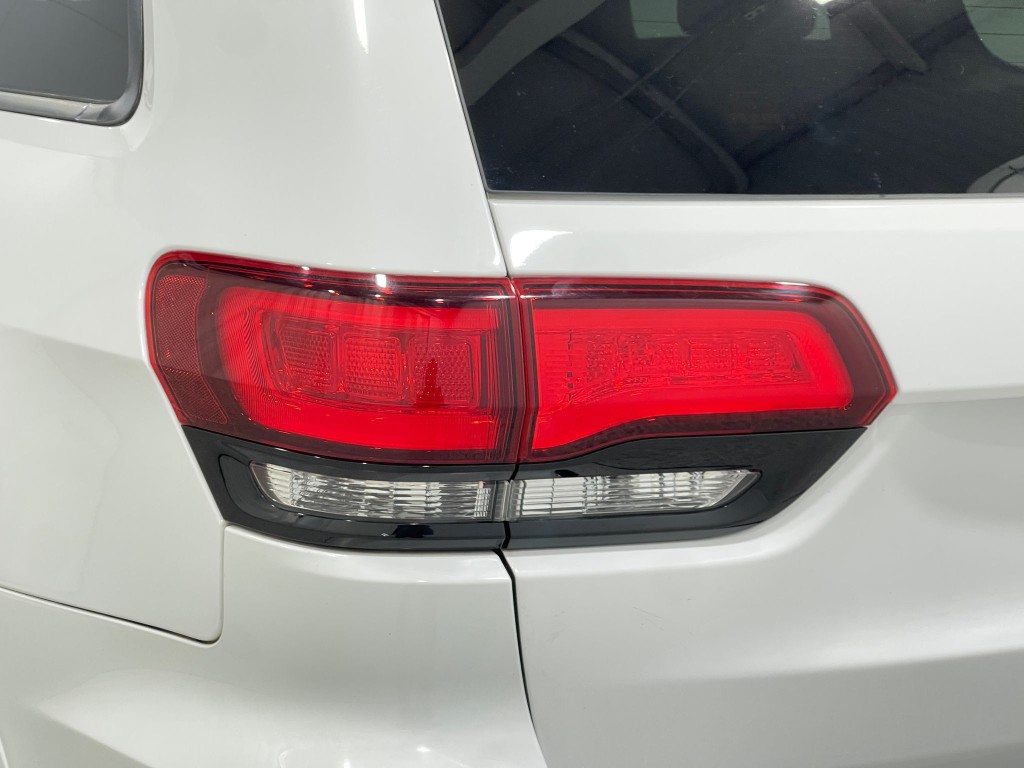 2014 Jeep Grand Cherokee Image 32