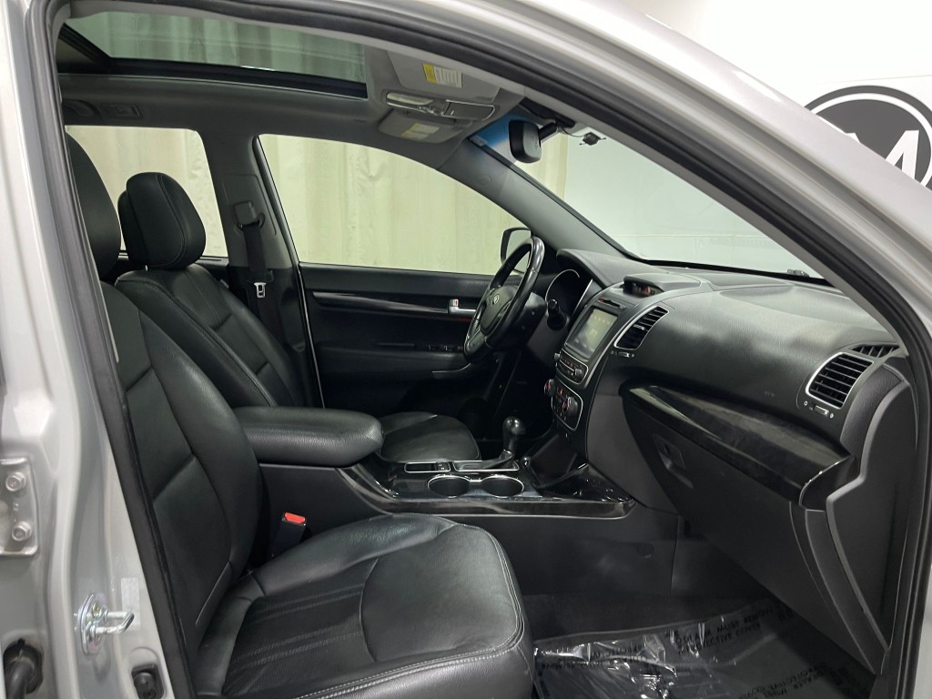 2014 Kia Sorento Image 32